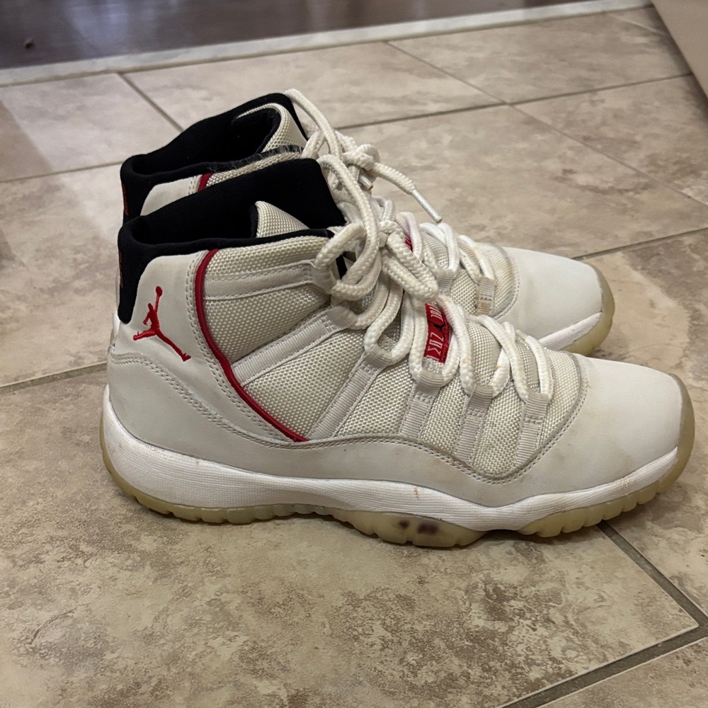 Jordan 11 Retro Platinum Tint (GS) 2018
